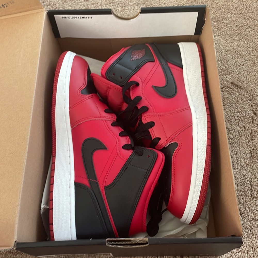 SOLD!!!!!!!!!!!!!!!!!!!Authentic Air Jordan 1